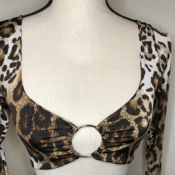 PrettyLittleThing Tan Leopard Slinky O Ring Long Sleeve Crop Top Size US-6 - Picture 8 of 14